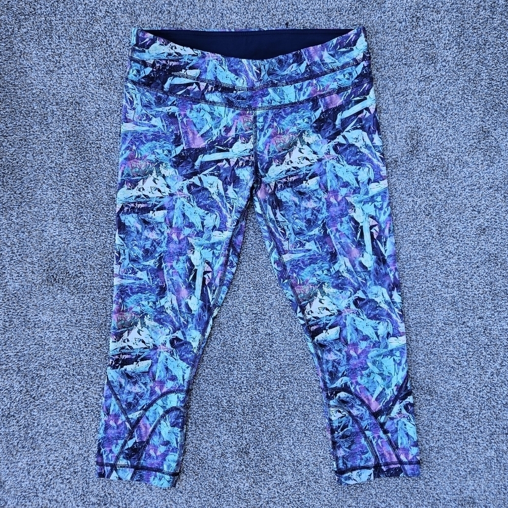 Lululemon Run: Top Speed Crop Iridescent Multi Color Leggings Yoga Pants Size 10